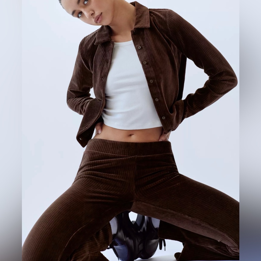 Aritzia Sunday Best Petal Longsleeve